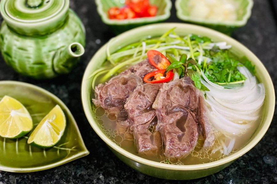 Pho - Vietnamese Beef Noodle Soup