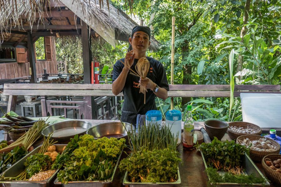 Laos cooking class on the islands