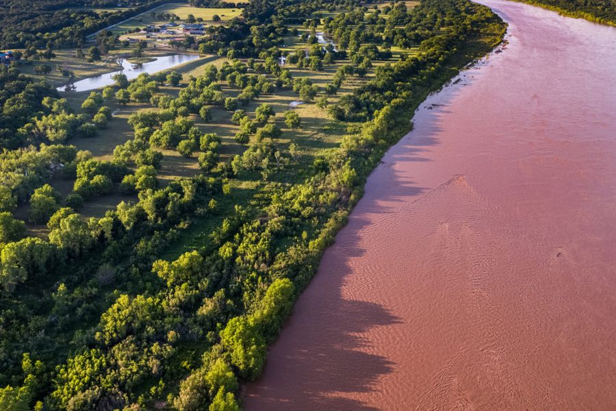 Journey through Red River Border