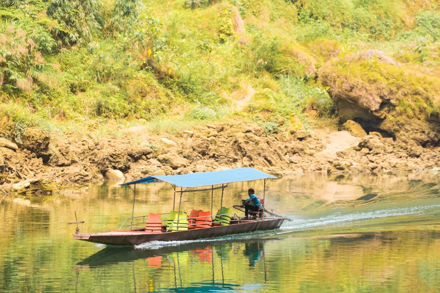 Take a Tour by Chay River Boat ride