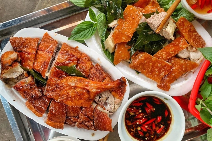 You can enjoy Lang Son's specialities when visiting Dang Mo Waterfall