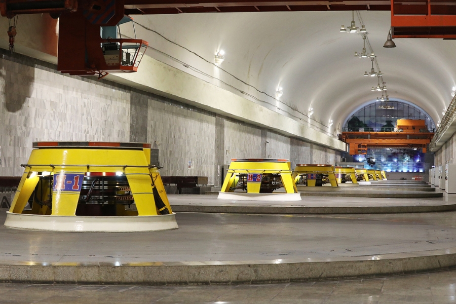 Eight turbines inside the plant