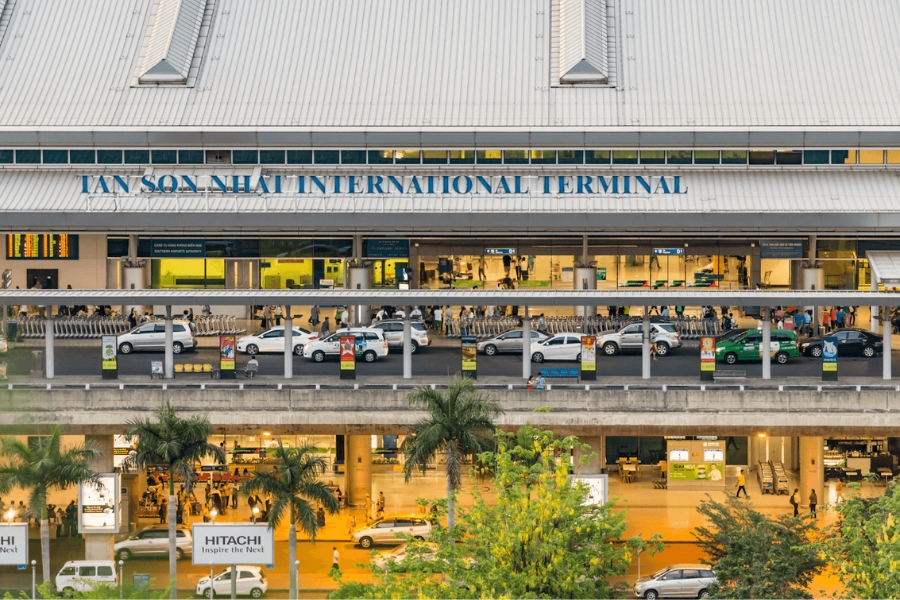 Tan Son Nhat International Airport serves an average of 30 million passengers per year