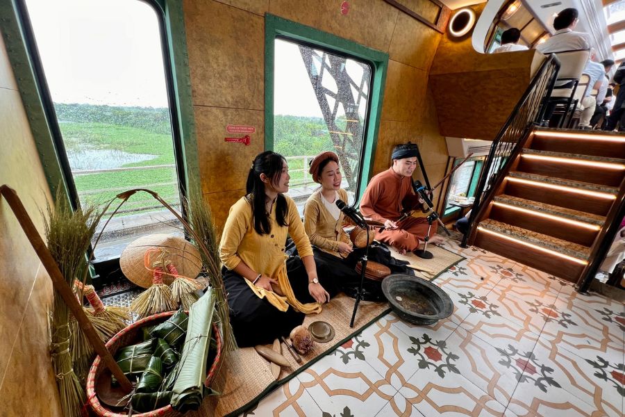 Art performance on board