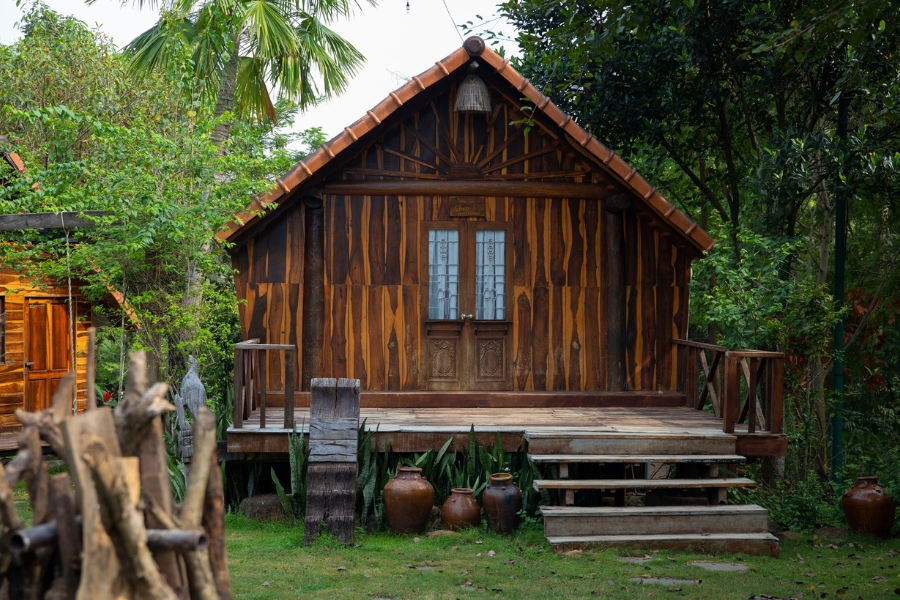 A cozy little stilt house for you to stay overnight