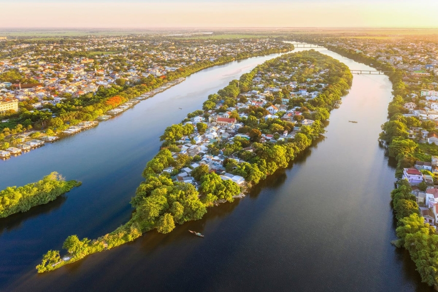 Panoramic View of Hen Islet in Vy Da Ward