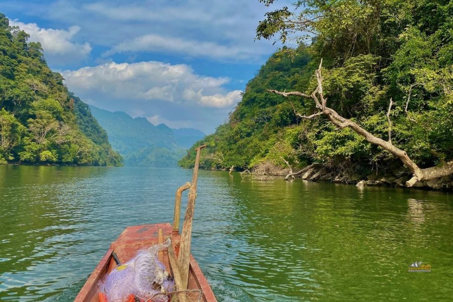 Stunning Ba Be Lake is just a few hours away from Tham Temple