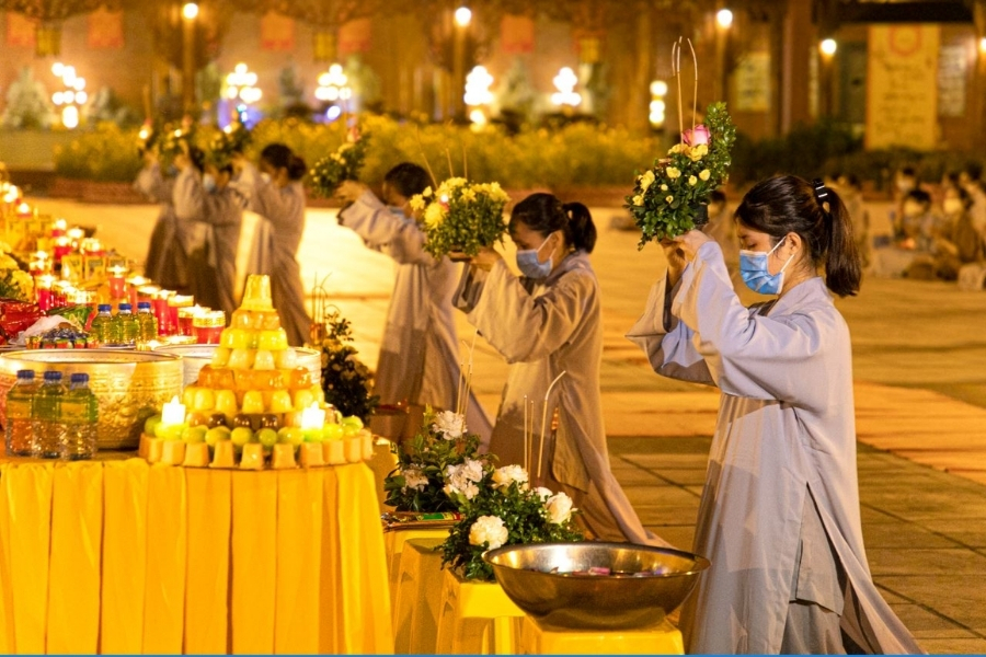 Vu Lan Festival has the meaning of praying for the dead and showing filial respect