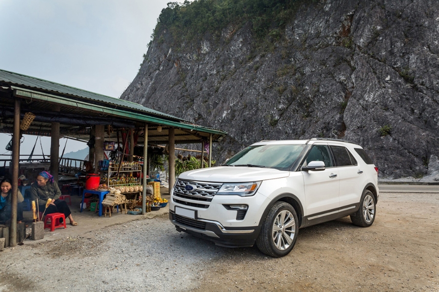  Stalls sell many Mai Chau specialties