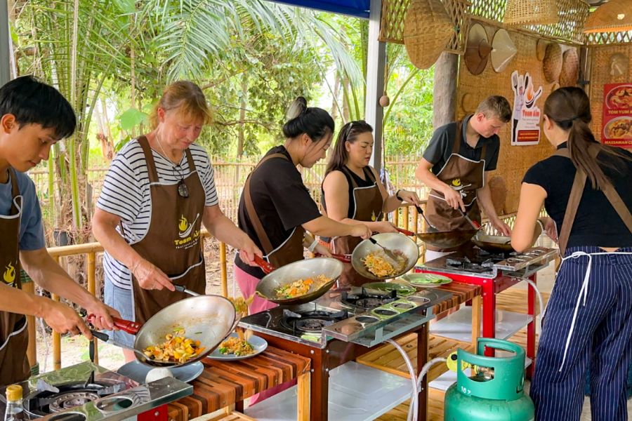 Experience Thai cooking class in Chiang Mai