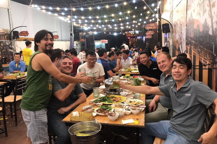 Let every Bia Hoi session be a complete celebration