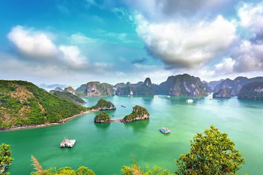 Panoramic views on top of the island