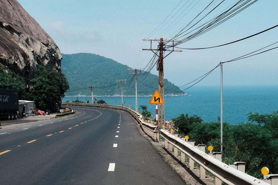 Roads as beautiful as a painting