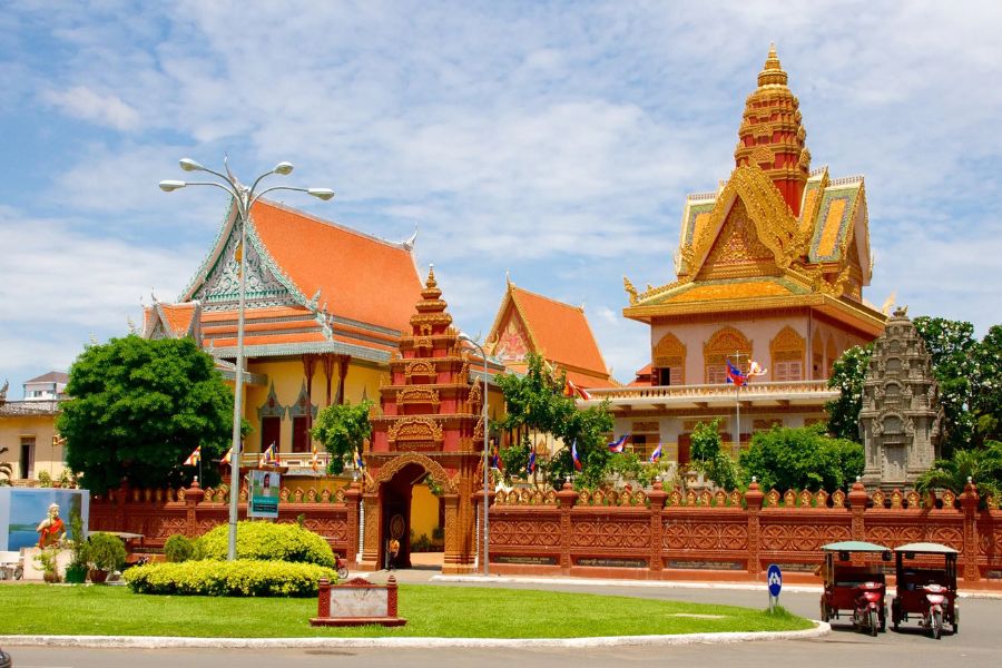 Phnom Penh is a bustling city that will give you a feeling you have never seen before