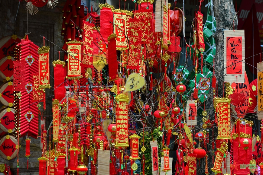 Emerge in the atmosphere of joy and happiness