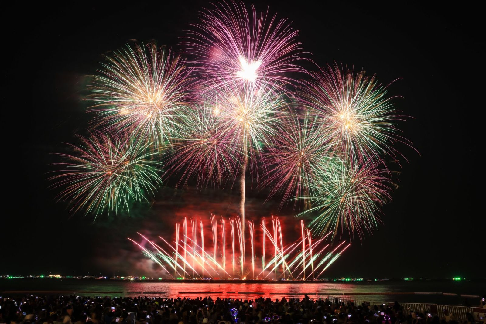 Make sure to not miss out on the Pattaya International Fireworks Festival 2025