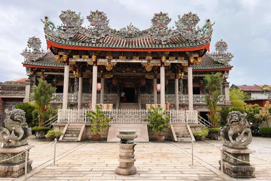 The Khoo Kongsi is one of the most important and largest clan houses in Malaysia