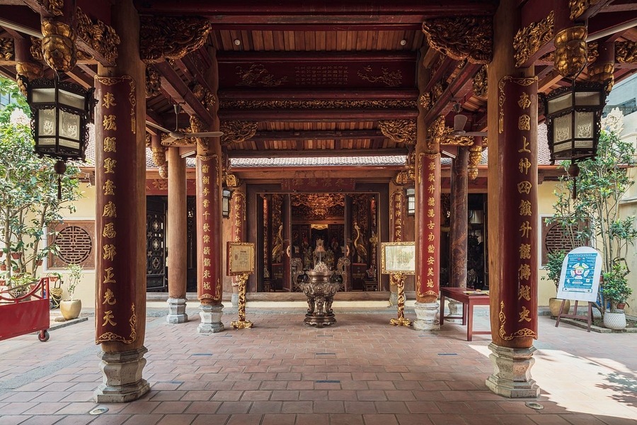 The sacred ground inside the temple. Source: Saigoneer