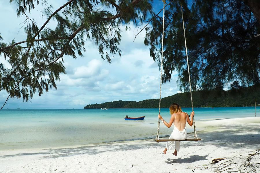 best time to visit koh rong