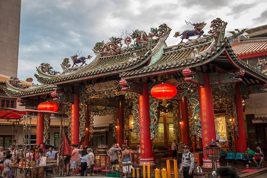 The shrine within the Thien Fah Foundation compound