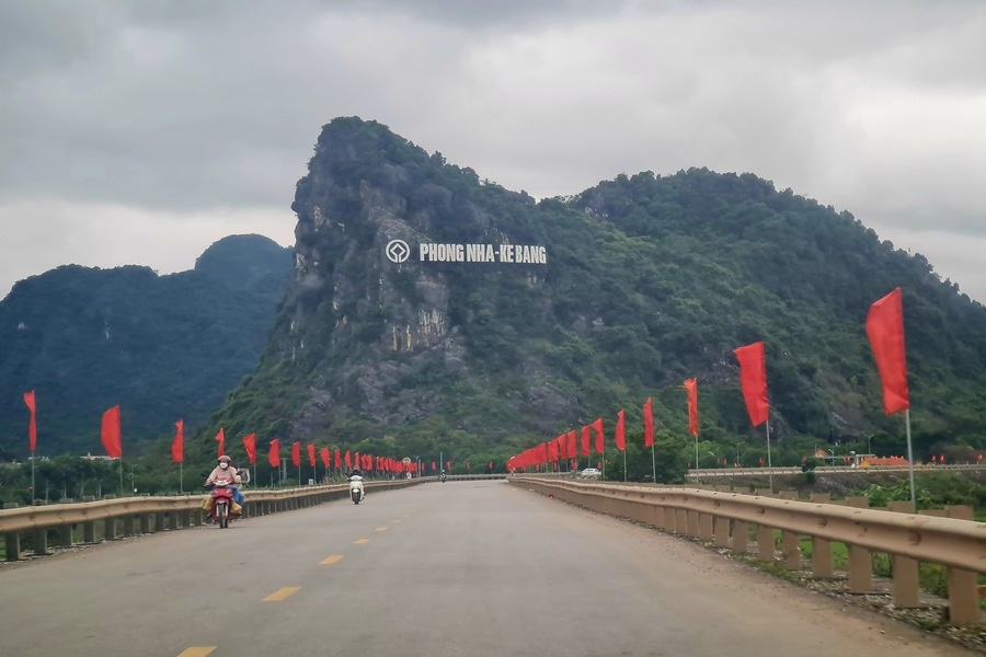 Quang Binh has the narrowest place in Vietnam, less than 50 kilometers from the border to the sea. Photo: Chinhphu