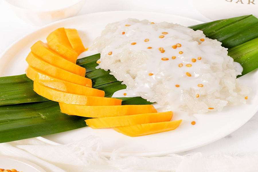 Mango sticky rice