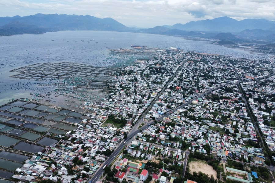 After the war, Cam Ranh develops into an economic center with tourism at its core