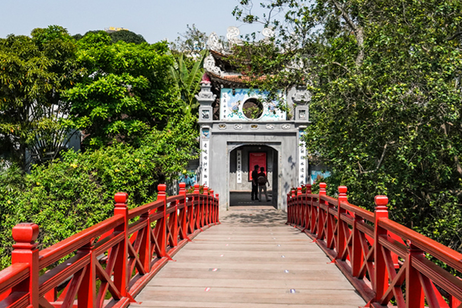 Ngoc Son Temple