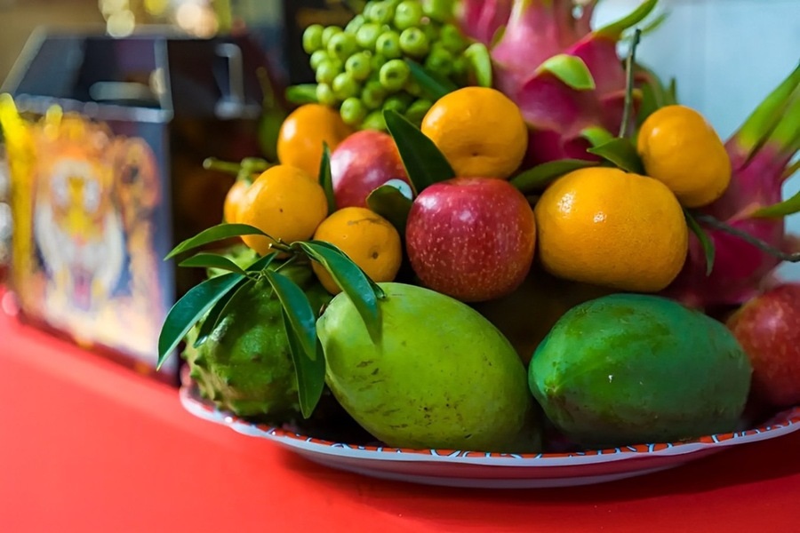 A way to arrange a Mid-Autumn fruit tray. Photo: Traveloka