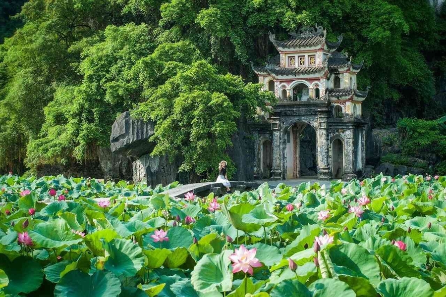 Ninh Binh is an attractive destination that you should not miss. Source: Sakos