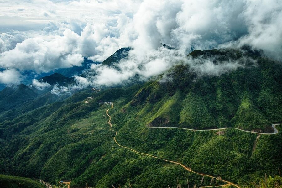 A 50-kilometer journey over the mountain pass will be a challenging trip. Photo: Da Thanh Travel