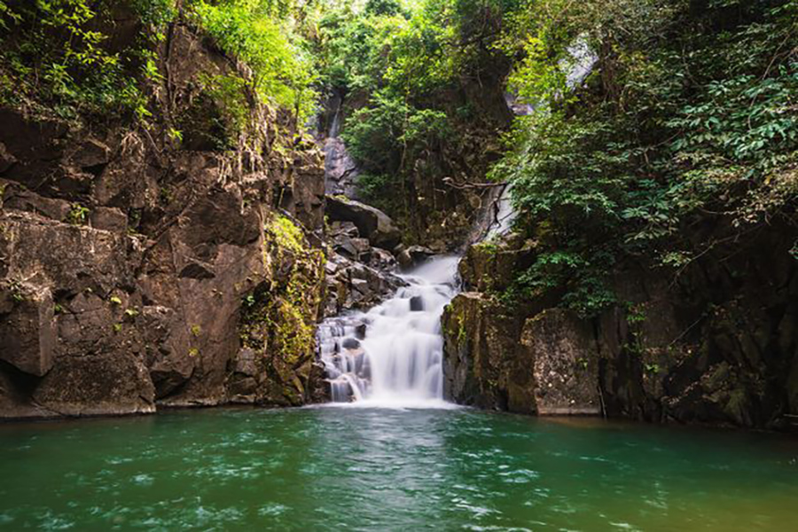 Phliu Waterfall is one part of Namtok Phliu National Park