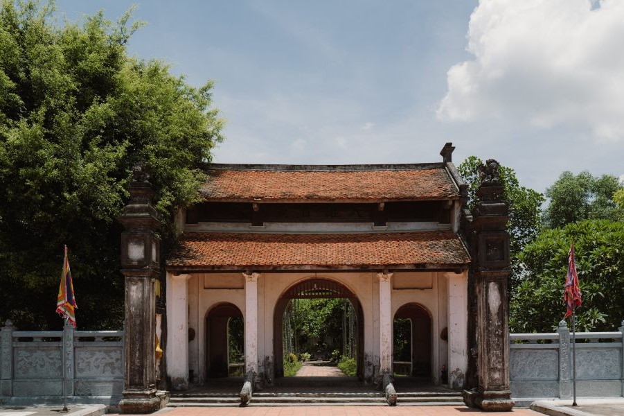 Pho Minh Pagoda entrance gate
