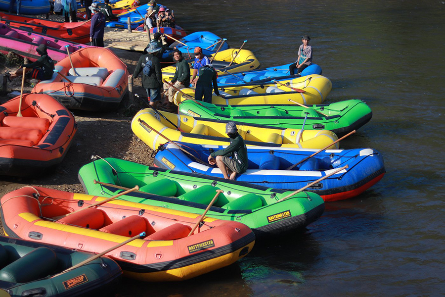 Rafting on Mae Klong River