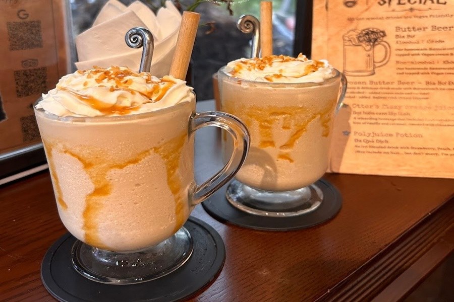 Creamy hot butter beer