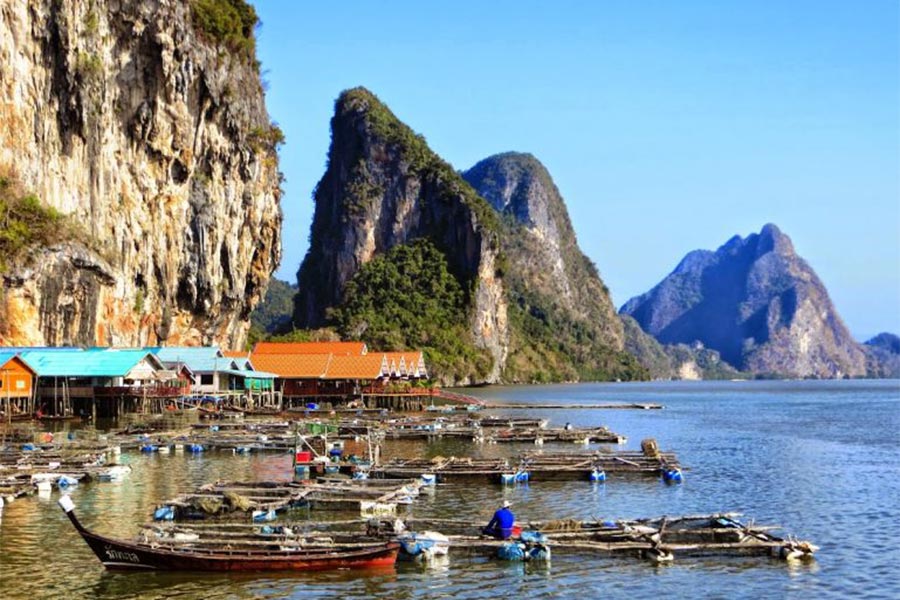 Koh Panyee Raft Village, Phang Nga Bay