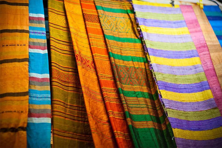 Embroidery on silk fabric pieces has Thai cultural elements 