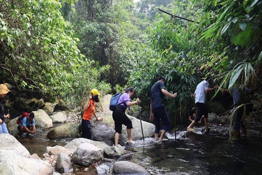 Hiking combined with sightseeing is a wonderful experience