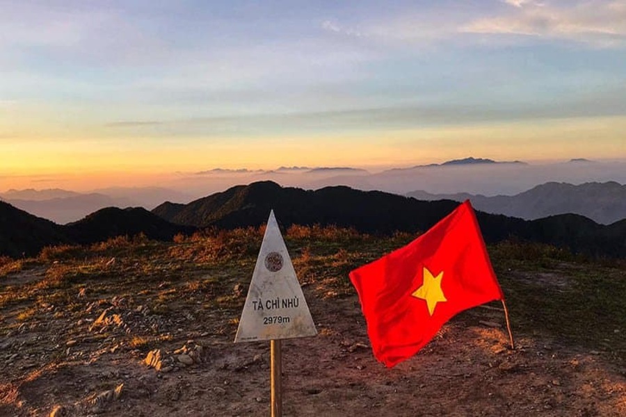 Gain positive energy from nature at Ta Chi Nhu Mountain