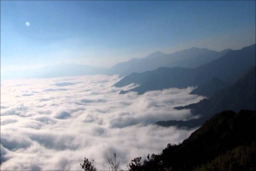 Ta Chi Nhu Mountain is known as the ocean in the clouds