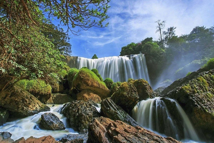 Elephant Waterfall is one of the largest waterfalls in Lam Dong Province