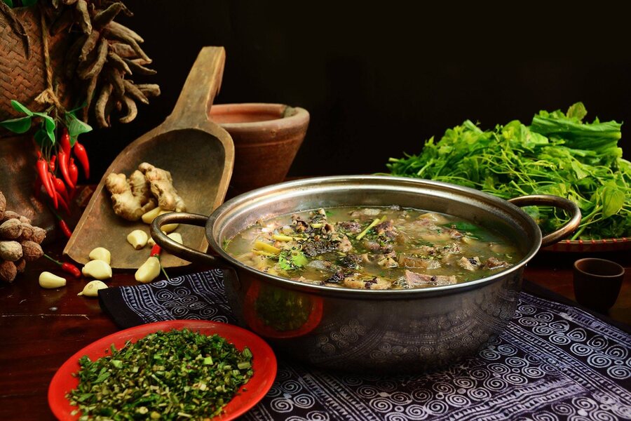 Thang co is a very suitable dish to eat in cold weather like Sapa. Photo: Pao Quan