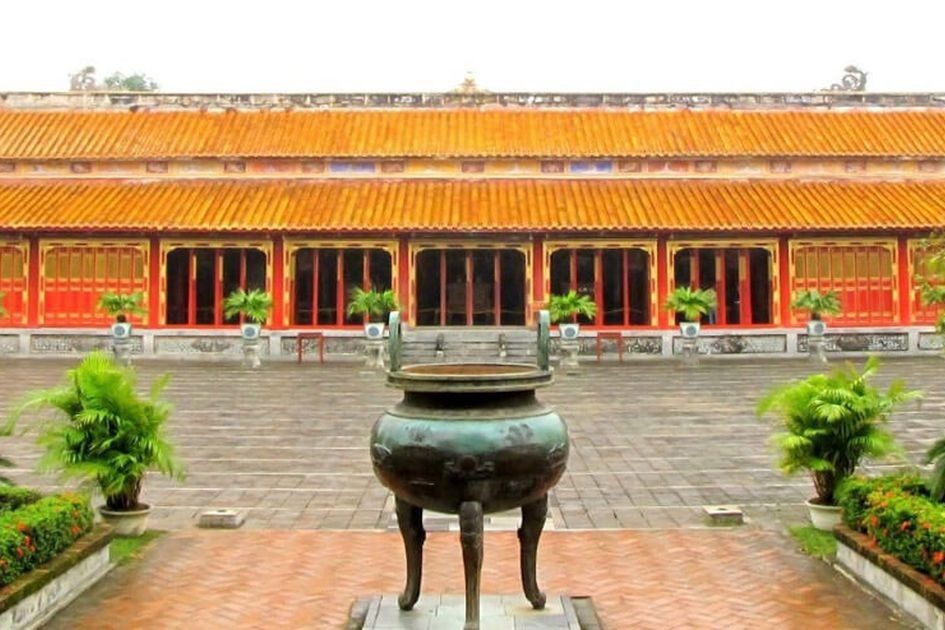 The front of The To Temple, where worships the Nguyen former emperors. Source: Du lich Hue