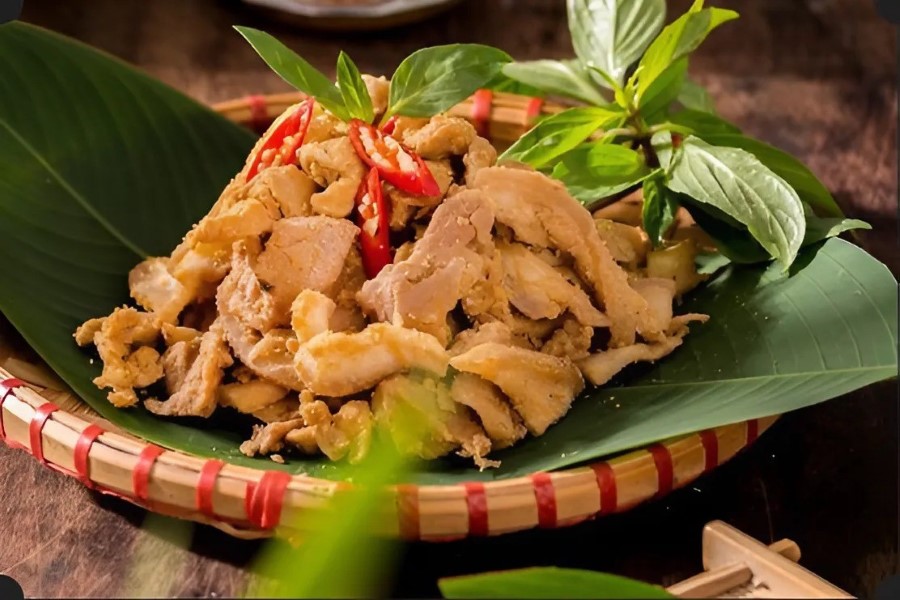 Sour fermented pork (thit chua) is a must-try specialty in Phu Tho (Photo: VietnamPlus)