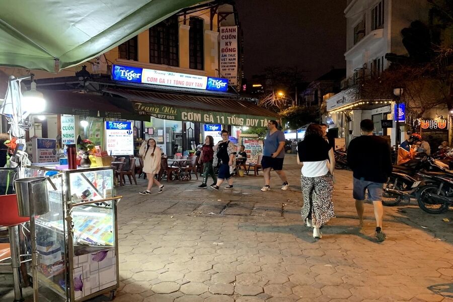 Tong Duy Tan Street is a great option outside the Old Quarter. Source: VOV