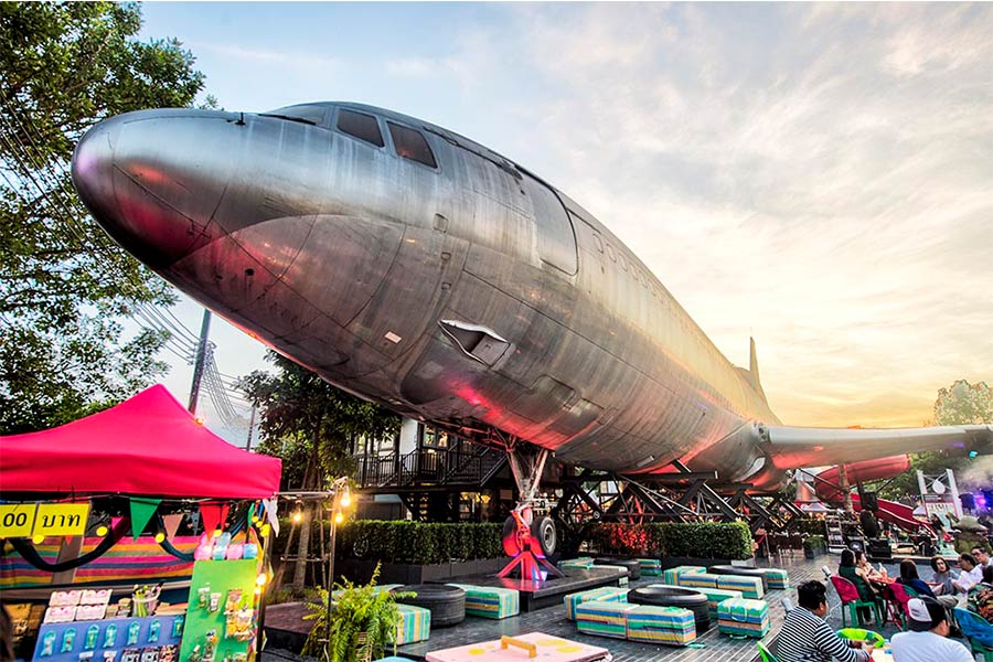 Chang Chai Market, or Plane Night Market