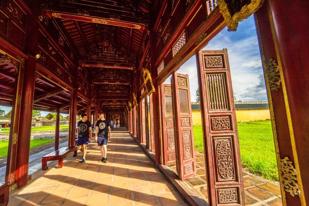 A hall of the structure of The Forbidden Purple City. Source: Kham pha Hue