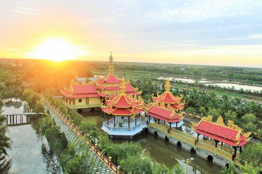 Van Phuoc Pagoda early in the morning. Source: Nucuoimekong