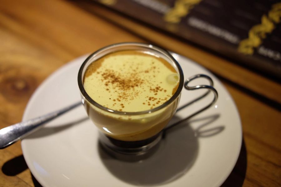 Egg Coffee - A very creamy drinks 