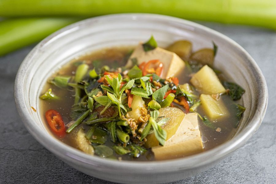 Traditional Vegetarian Sour Soup 